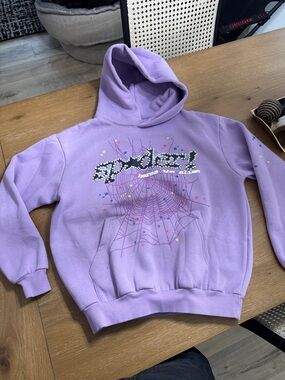 2 Sp5der hoodies.